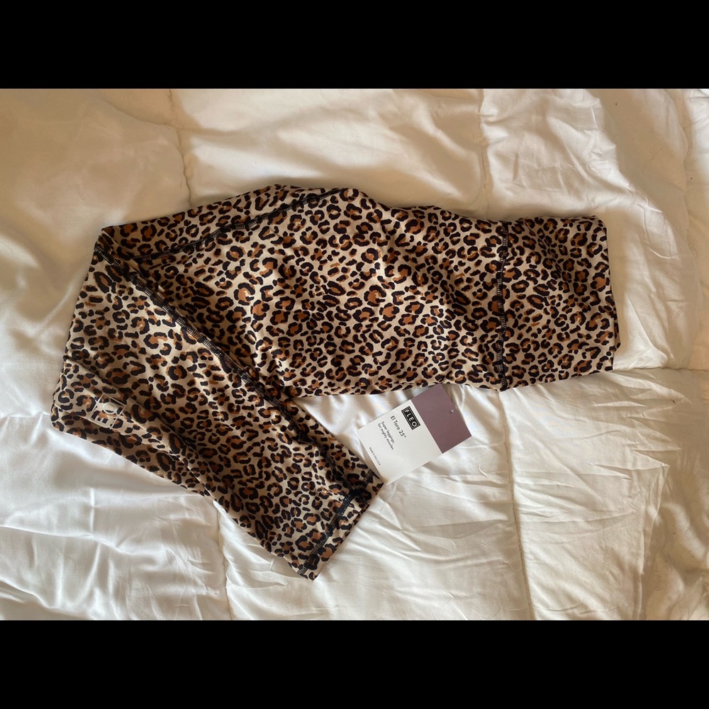 Fleo stay wild 25” leggings